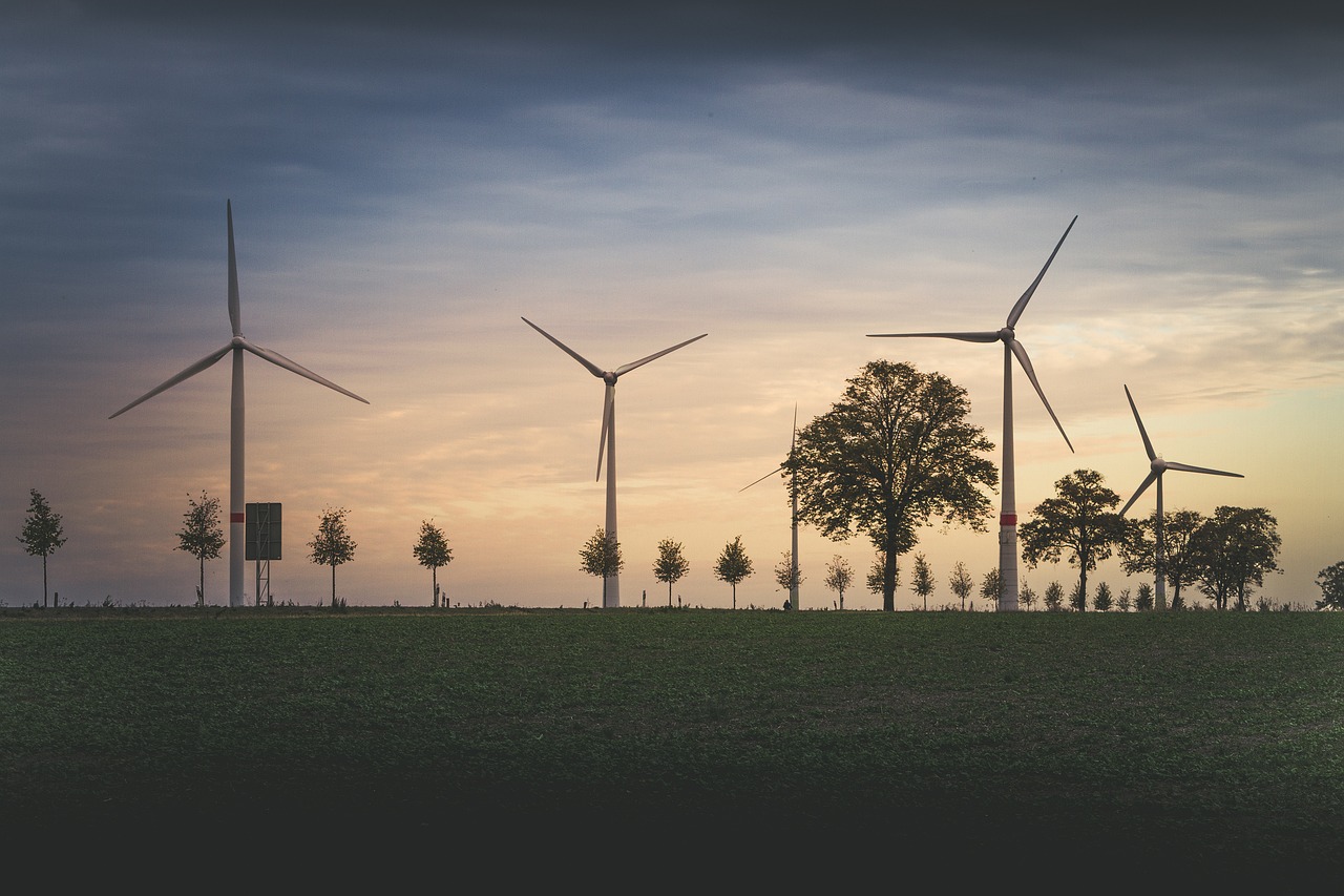 energetische sanierung: effiziente maßnahmen zur verbesserung der energieeffizienz und reduzierung von heizkosten in gebäuden.